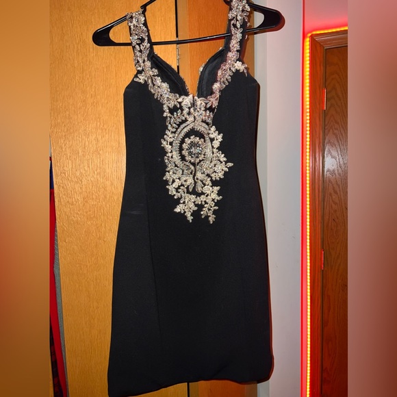 Homecoming dress - Picture 3 of 4